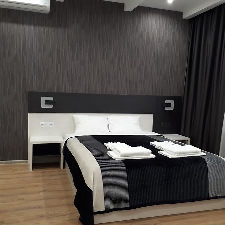 أوديسا Iris Apartments المظهر الخارجي الصورة